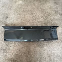 Mustang Black Deck Lid