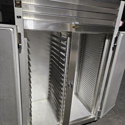Traulsen 2-door Refrigerator With Bakery Racks Get Free Lo Deliv 1st 6mo Warranty