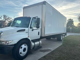 2011 International Box truck