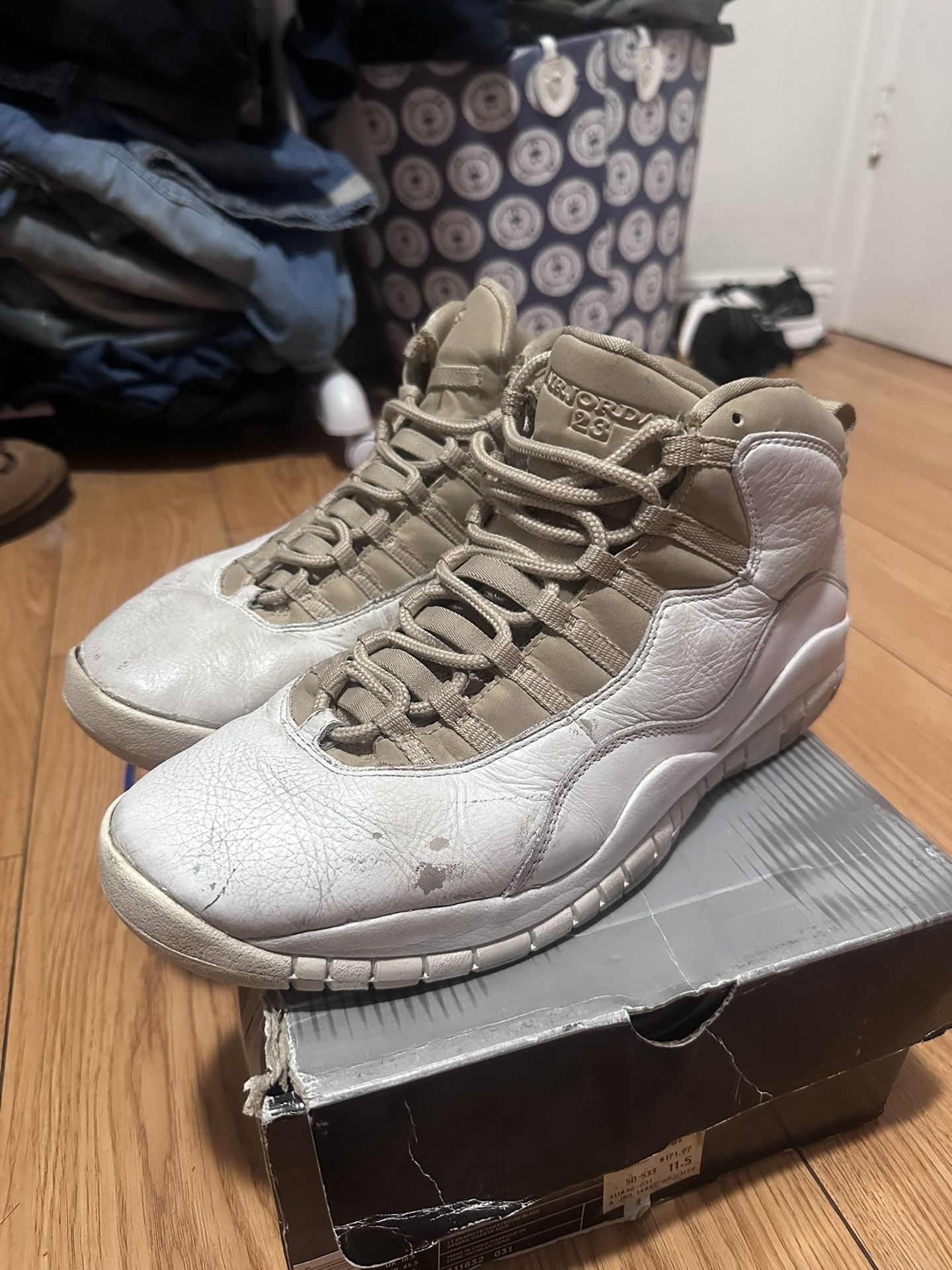 VINTAGE Jordan 10s Linen