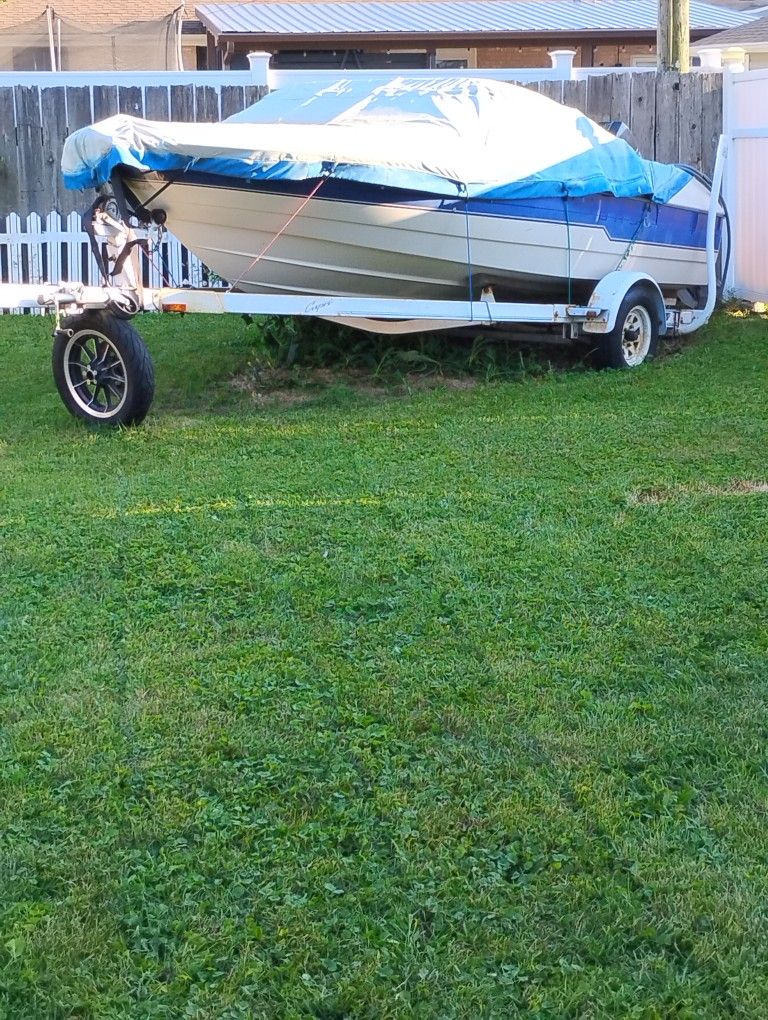 1994 Bayliner Capri 1700 LS Force 120 Motor Boat