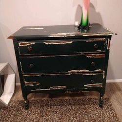 Dresser Vintage Antique