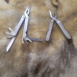2 Leatherman Tools 