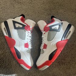 Jordan 4 Fire Red