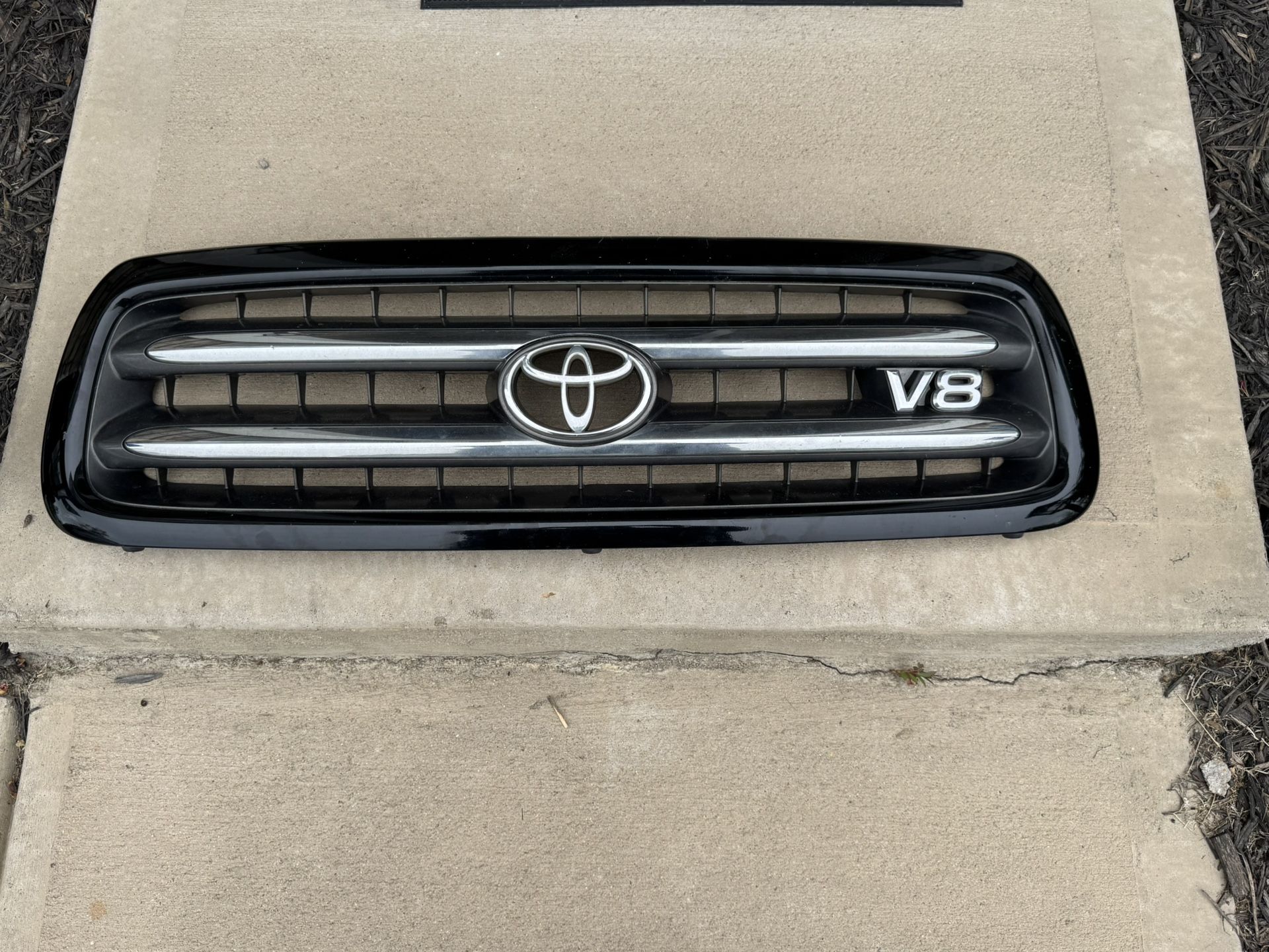 Toyota Sequoia Grille