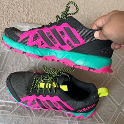Adidas Trail Shoes in Pink/Teal/Black Size 7
