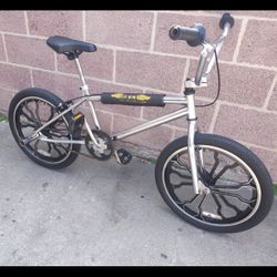 BMX BIKE FOR SALE