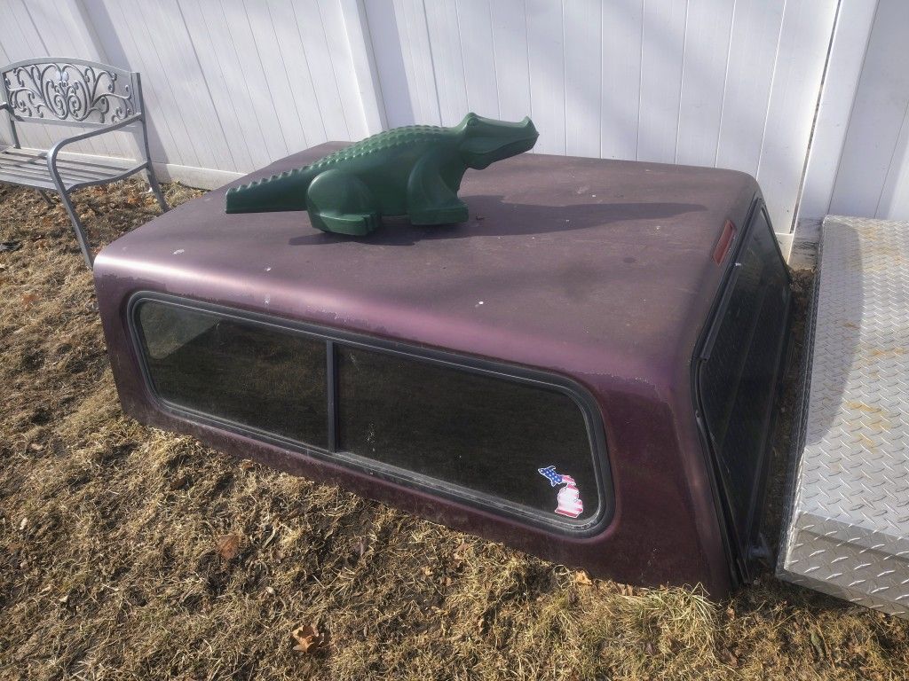 Ford Ranger Camper With Clamps.