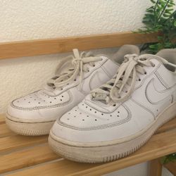 Nike Air Force 1