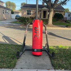 punching bag plus stand 
