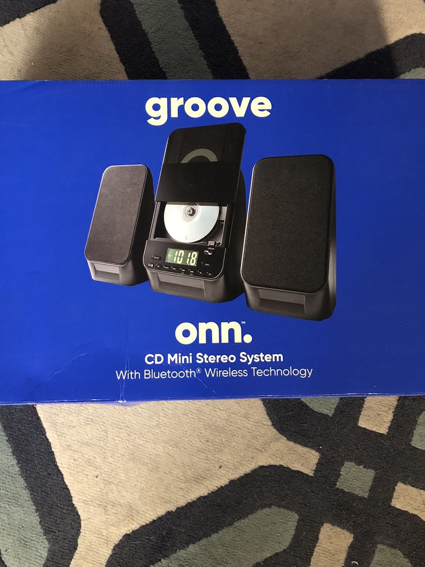 NEW Onn Cd/Radio Bluetooth Set