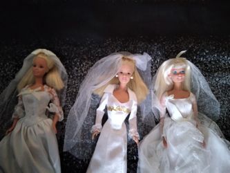 Barbie Doll's Wedding Dresses Mint Fashion Avenue You Choose One for Sale  in Oakland Park, FL - OfferUp
