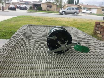 Vintage penn 66 fishing reel