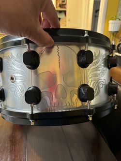 Megadeth snare drum killer sound.