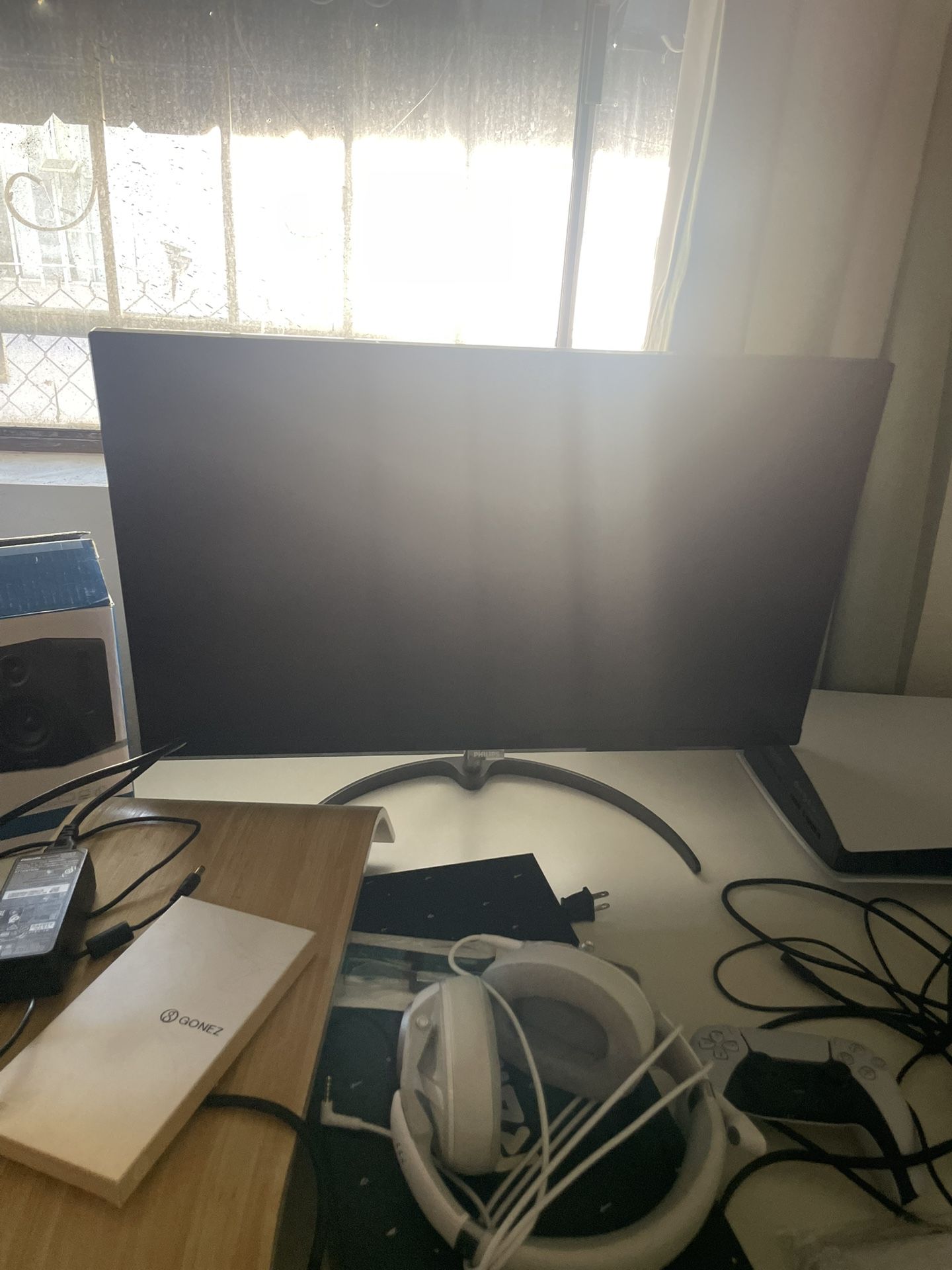Philips 276E8VJSB 27" monitor, 4K UHD