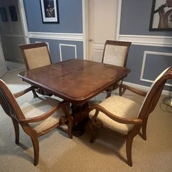 Furniture/Dinette Set