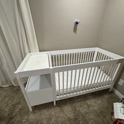 Delta Crib N Changer