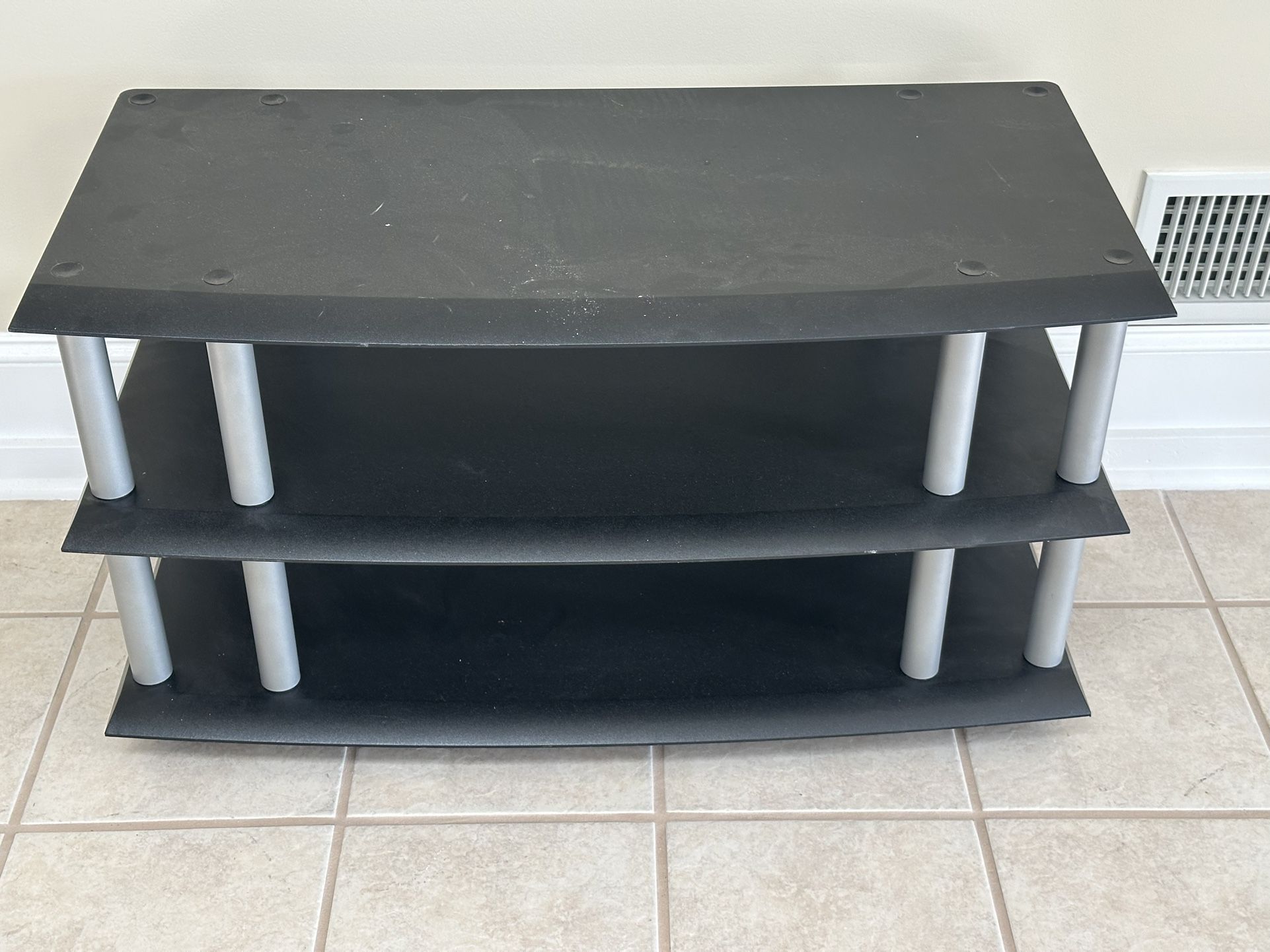 50.00 - Beautiful Strong T V Stand 31” Wide X 21” Tall