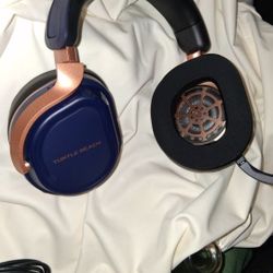 3rd Genn 700 Stealth Wireless Gaming Headset