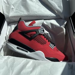 Jordan 4 Retro Toror men sizes 9, 11.5, 12