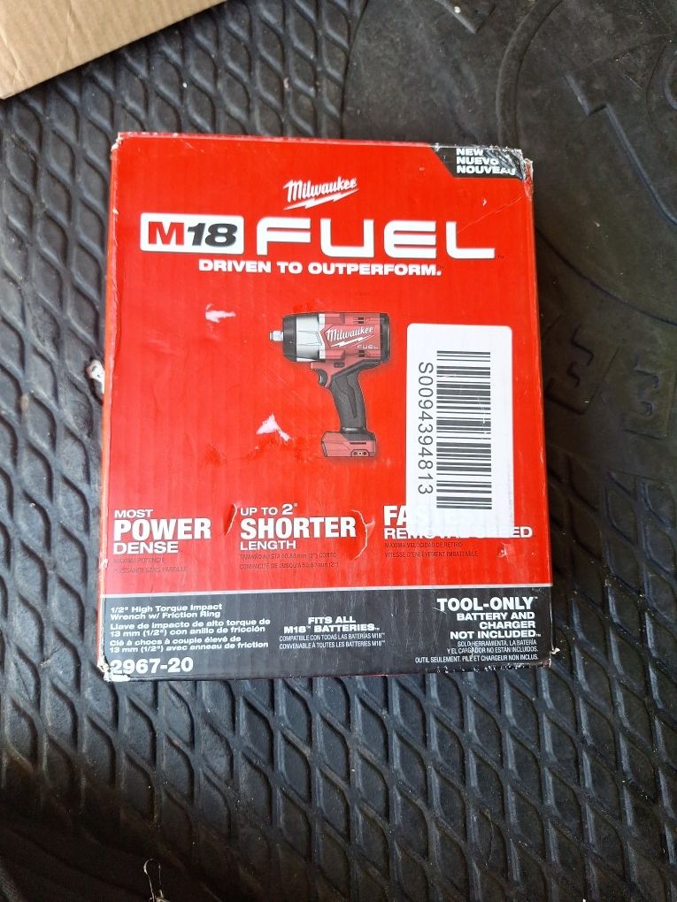 Impact Wrench Milwaukee M18 1600 Ft Torque ( Tool-Only)