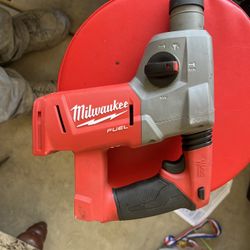 Milwaukee Roto Hammer