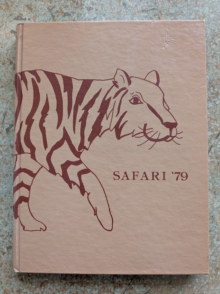 Safari '79 Oak Forest High School 1979 Yearbook Oak Forest, Illinois