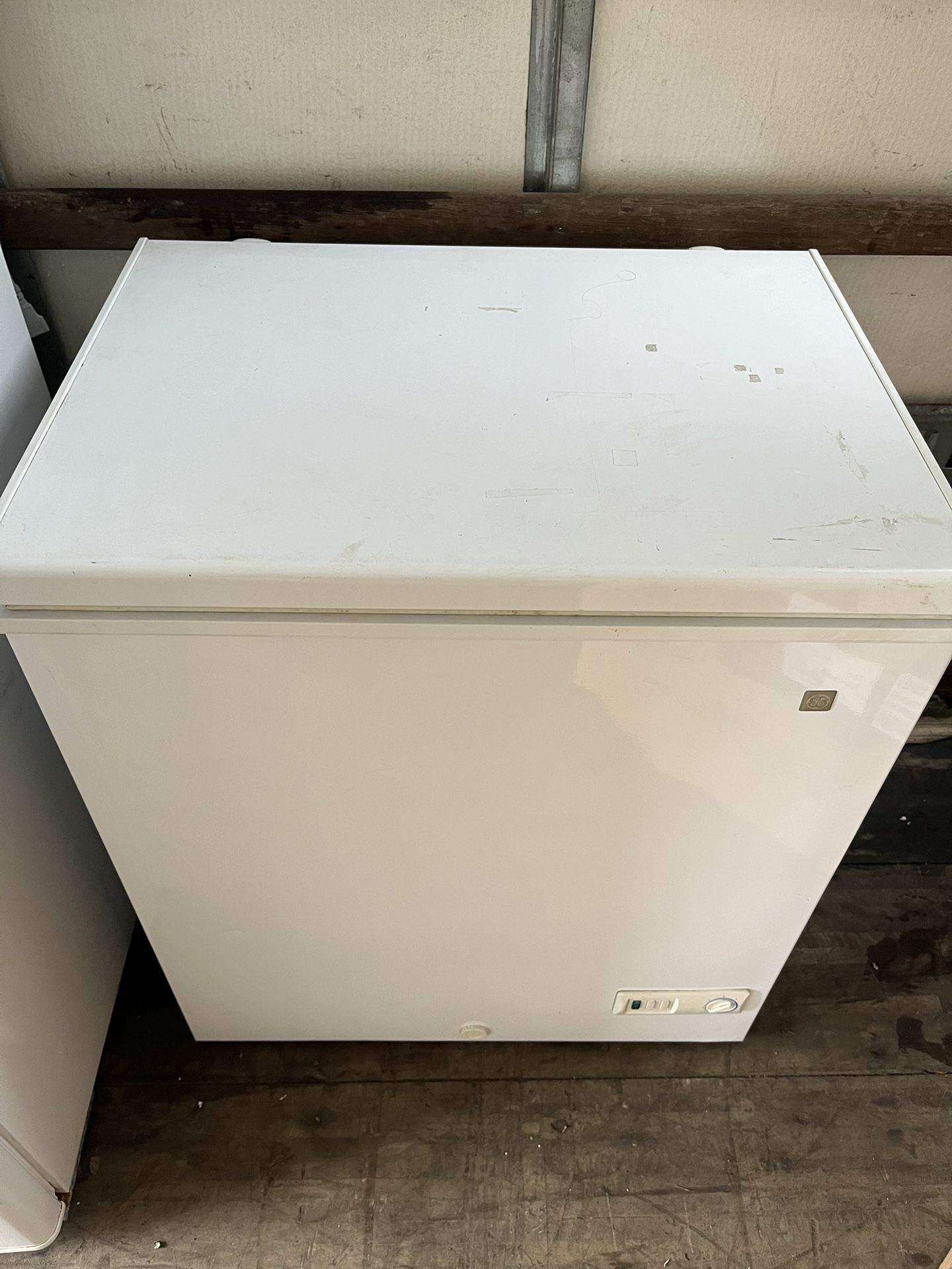 GE Chest Freezer