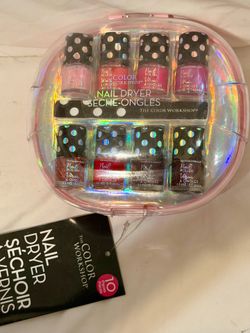 The Color Workshop nail polish set with nail dryer 10 pieces