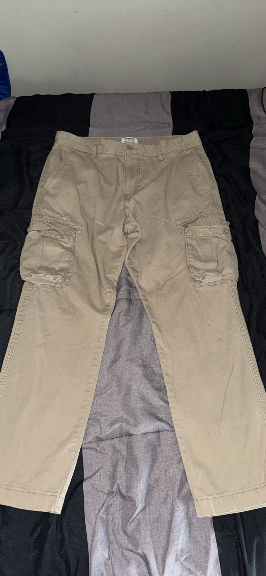 Signature By Levi Strauss & Co. NMen'S Beige Gold Classic Cargo Pant Size  W 33- L 30