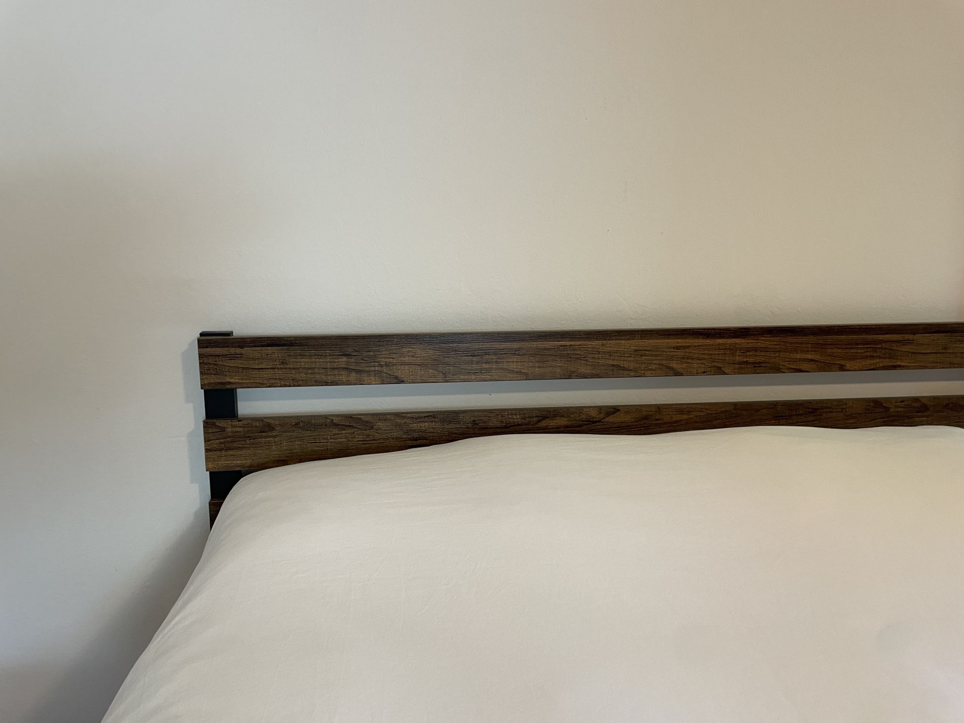 Queen Bed Frame And Mattress 