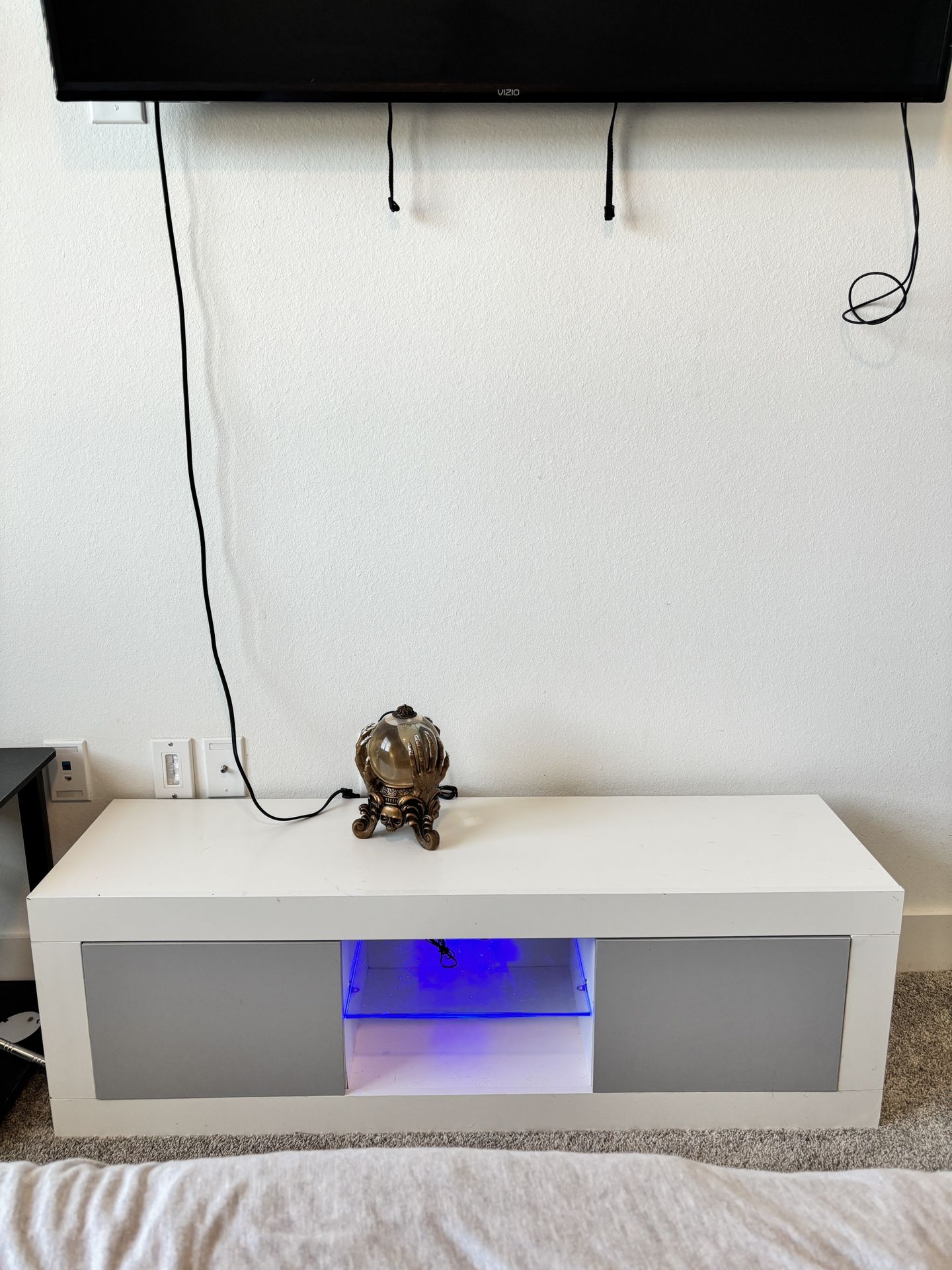 Floating Tv Stand With LED Light.