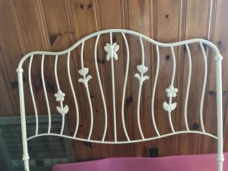 FULL SIZE METAL HEADBOARD