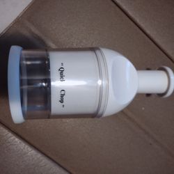 Quick chop chopper Nuts Veggies  garlic onion chefs kitchen  (Buy Or Trade)