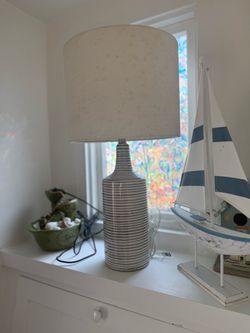 Blue & White Ceramic Table Lamp with Linen Shade – Coastal Style