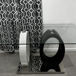 BLACK 🖤 & WHITE 🤍 base dininhg