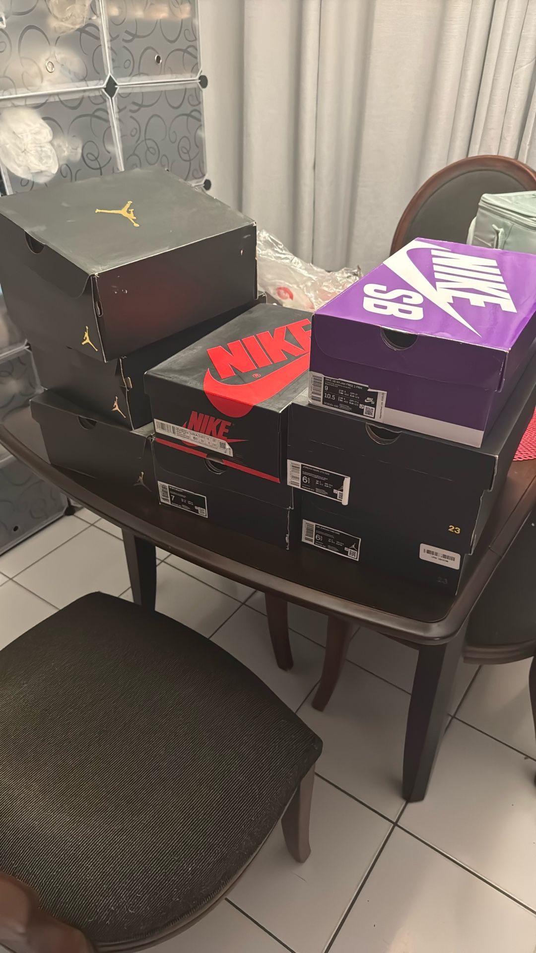 Jordan tennis shoe boxes for $1