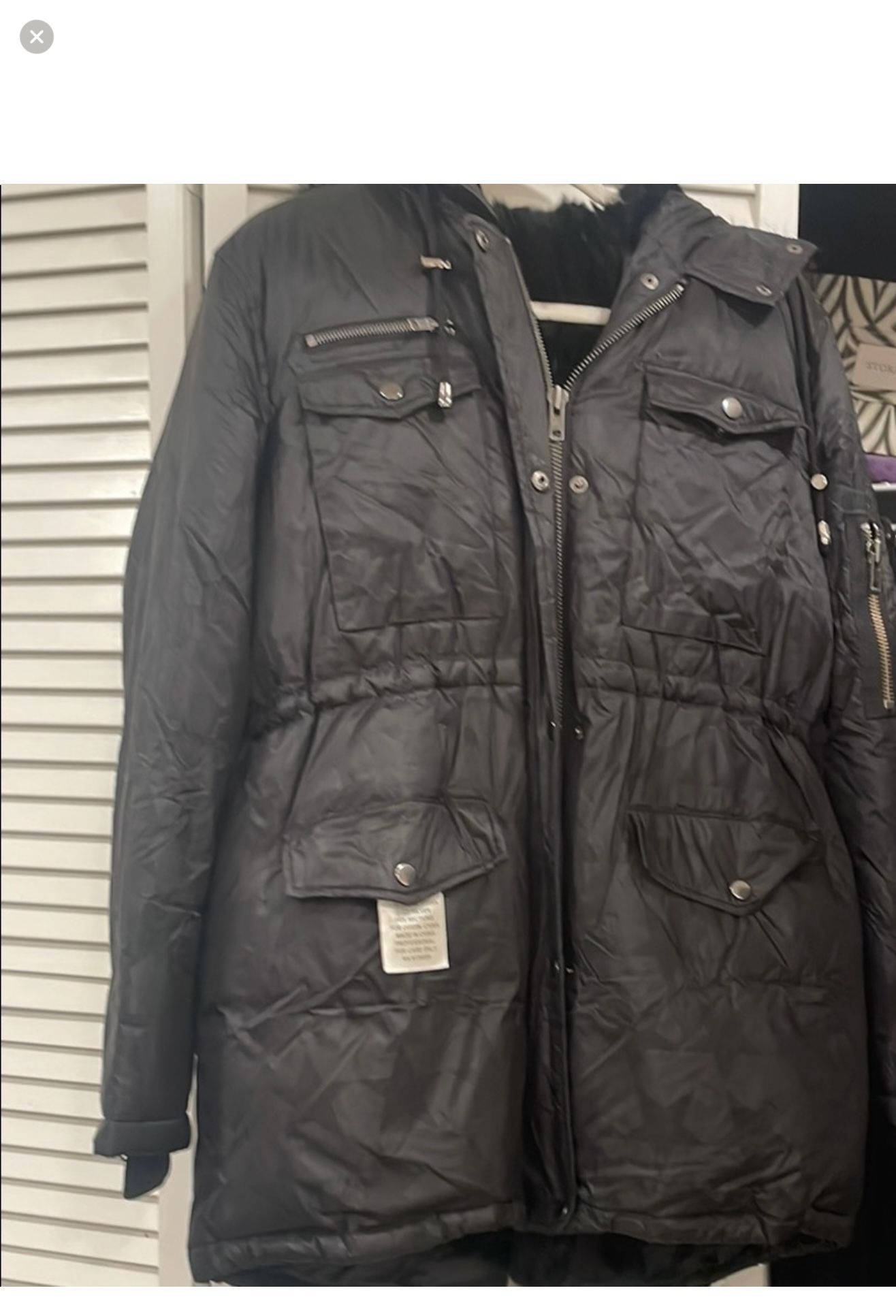 JOCELYN stars. Black Puffer Coat, M