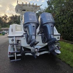 2008 Hydrasport 27 feet 250s strokes