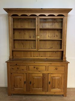 Knotty Pine Hutch