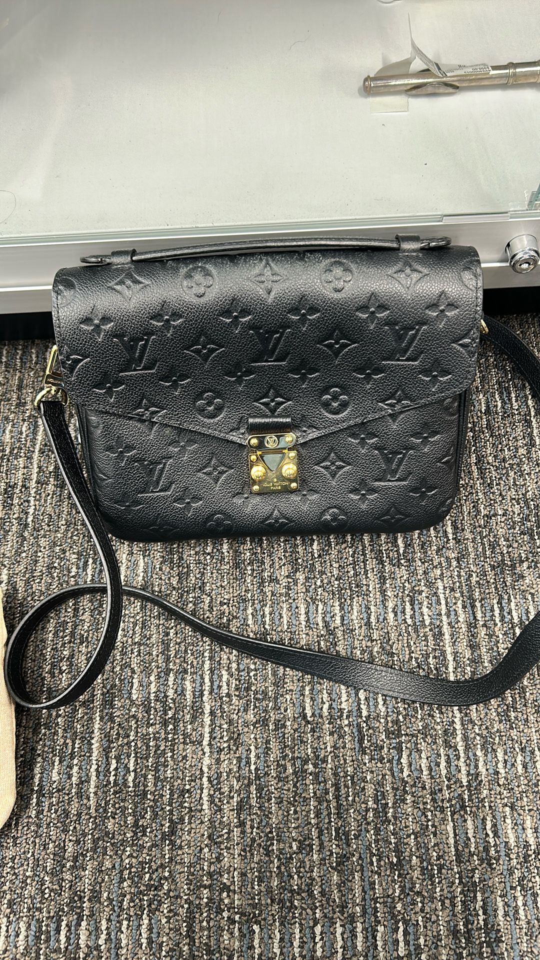 Louis Vuitton Pochette