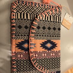 Chythia Rowley purse