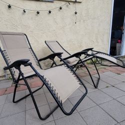 2 Gravity Lounge Chair 