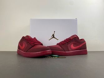 Air Jordan 1 Low "Valentine's Day"
