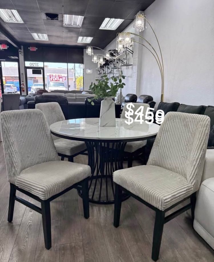 5-pc Dining Set ( Table + 4 Chairs)