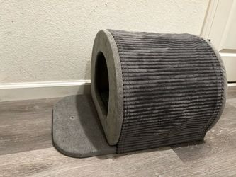 Cat house hole bed heavy duty wood board  (22 inch X 15 inch X 14  inch) only $5