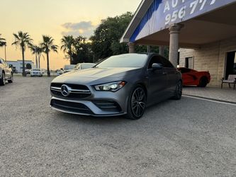 CLA MERCEDES Entre Otros