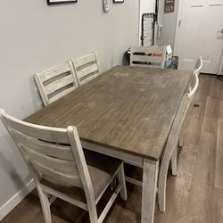 Farmhouse Table 