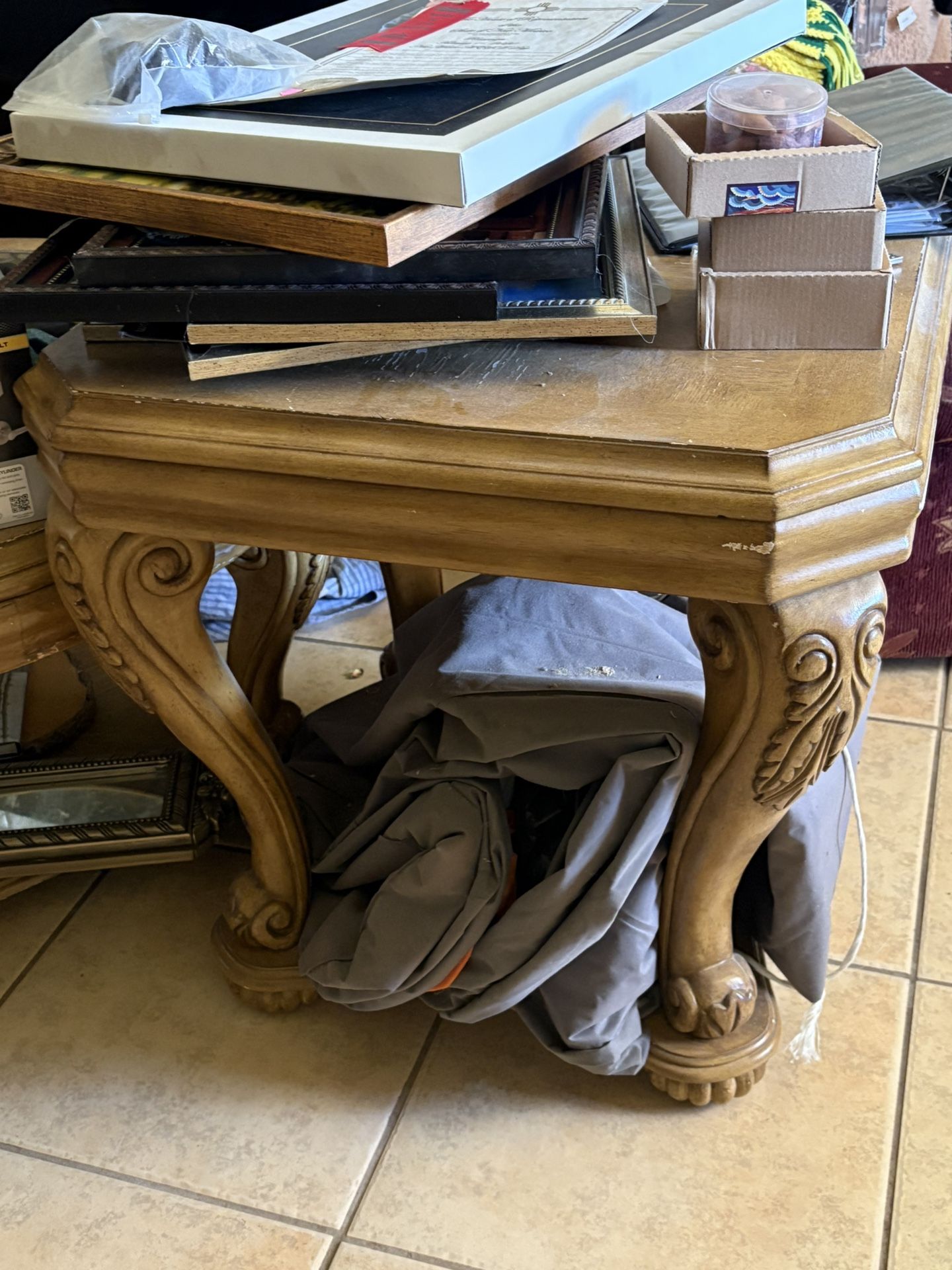 Living room coffee tables