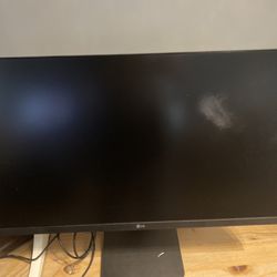 Like New 27” LG Computer Monitor
